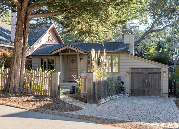 Guadalupe 4 NE of 5th, Carmel by the Sea