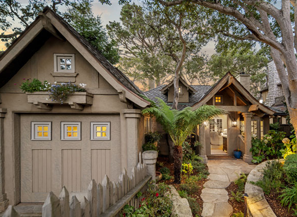 Dolores 4SW of 12th, Carmel by the Sea