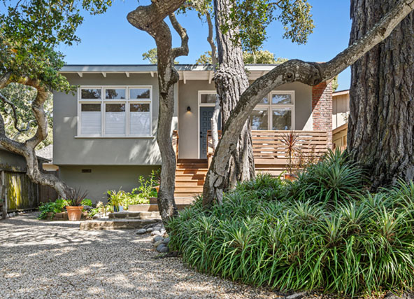 Torres 3 NE of 2nd, Carmel-by-the-Sea